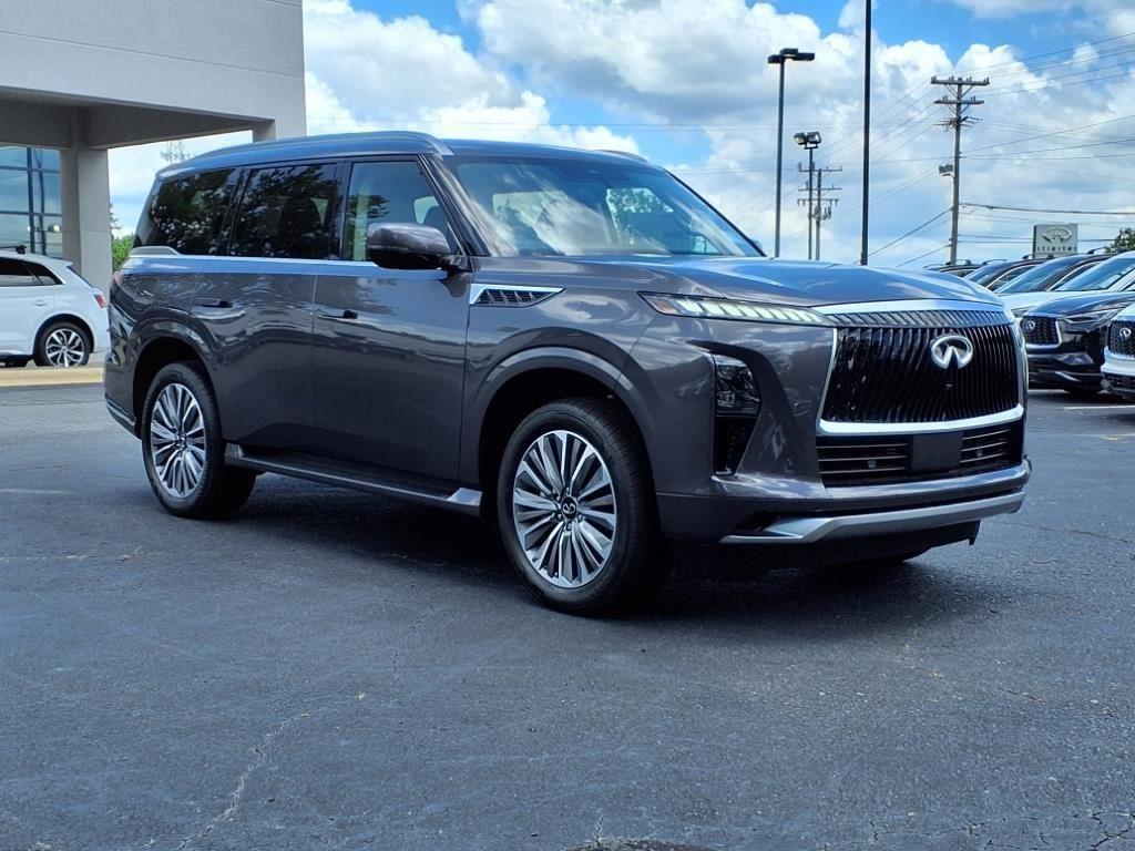 2025 INFINITI QX80 Luxe's photo