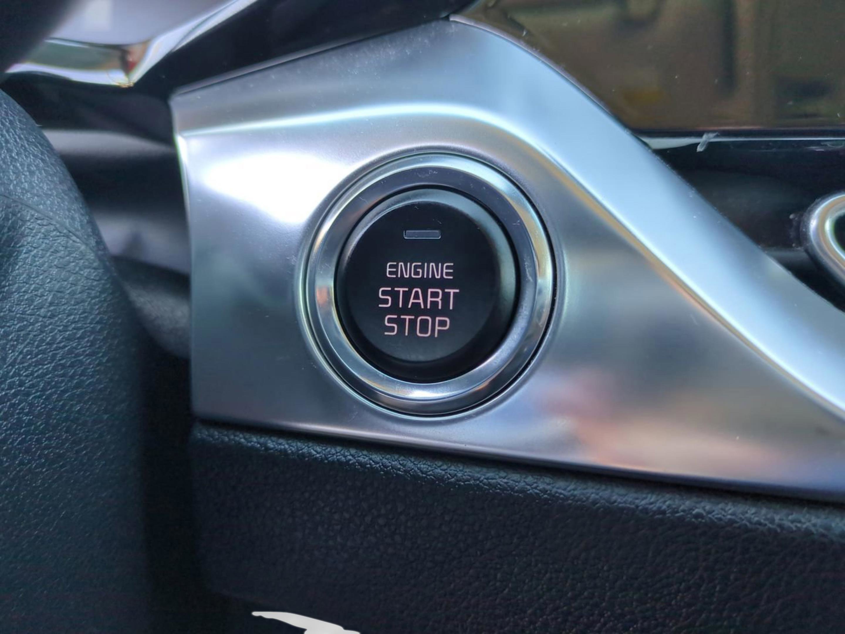 2020 Kia Niro EX Premium photo 32