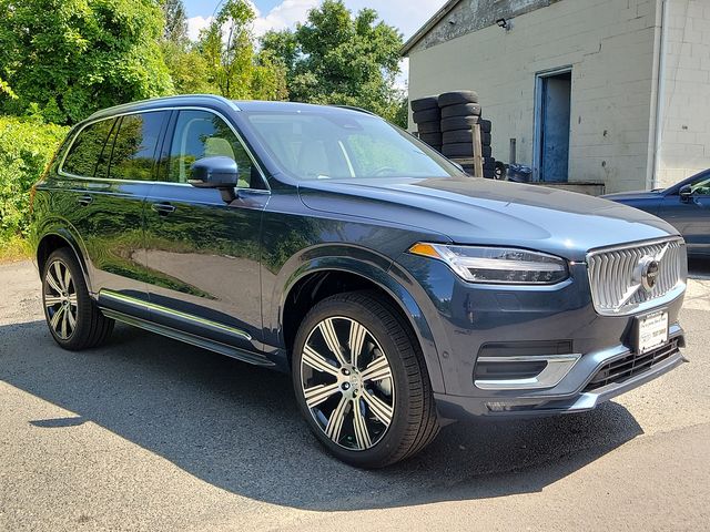 2025 Volvo XC90 AWD Plus photo 2
