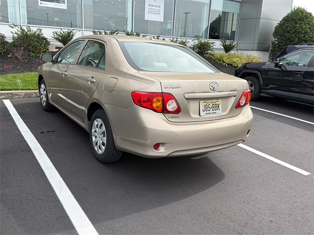 2010 Toyota Corolla Base photo 2