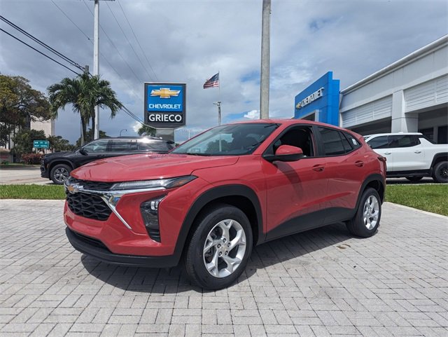 2026 Chevrolet Trax LS photo 4