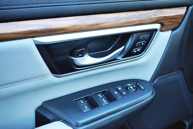 Used 2022 Blue Honda Touring image 24