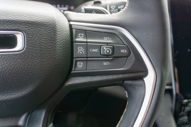 2023 Jeep Grand Cherokee Altitude photo 17