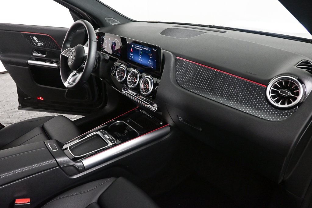 2025 Mercedes Benz GLA 250 photo 21