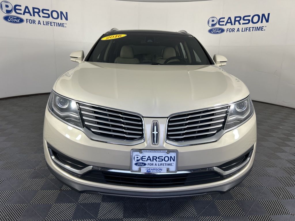 Used 2016 Lincoln MKX Reserve with VIN 2LMTJ8LRXGBL55320 for sale in Zionsville, IN