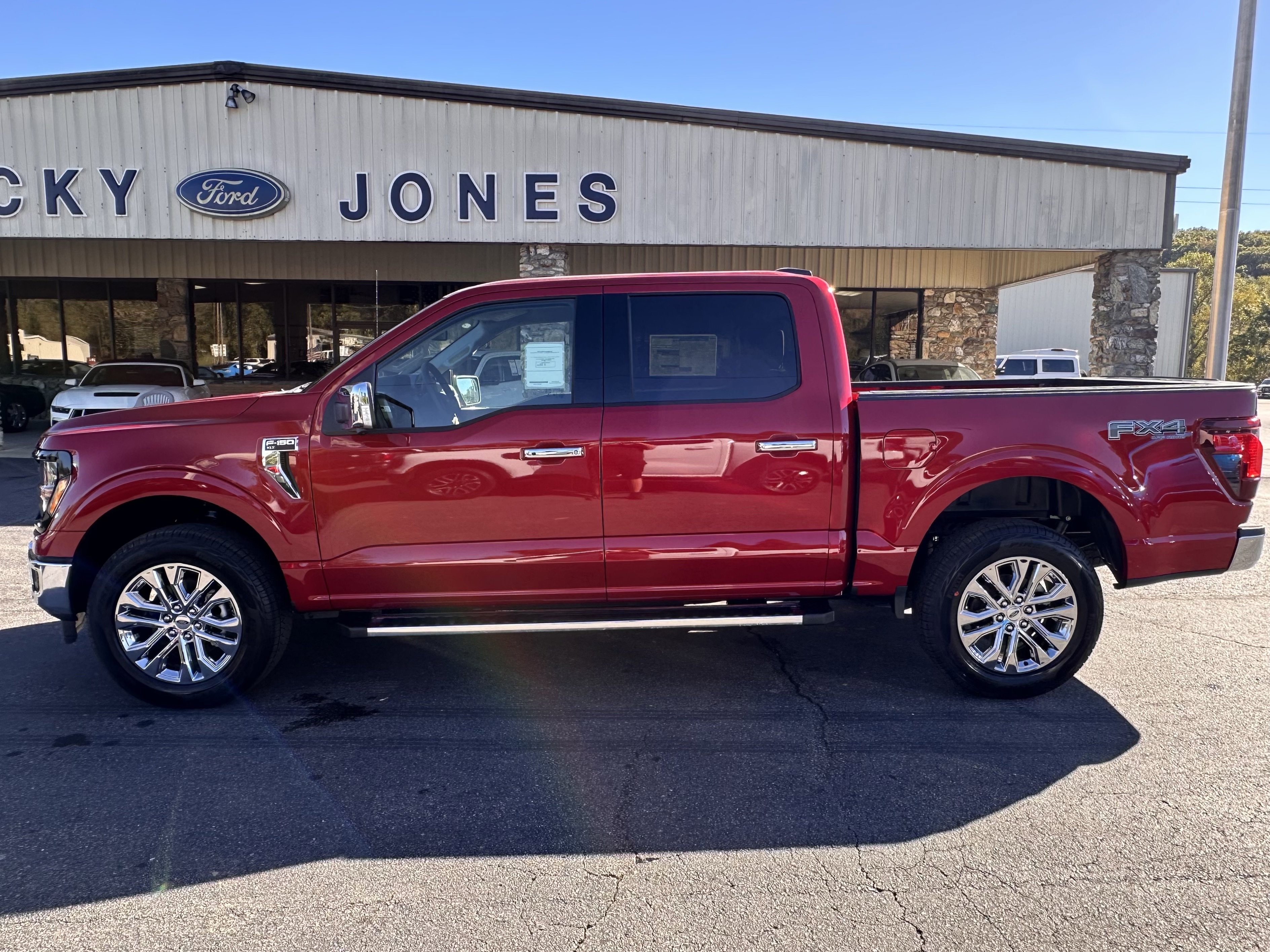 2025 Ford F-150 XLT's photo
