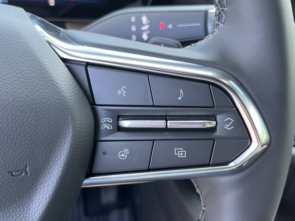 2026 Chevrolet Equinox ACTIV photo 2