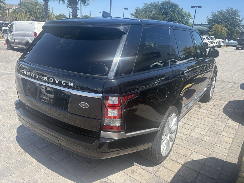 2017 Land Rover Range Rover Supercharged LWB photo 4