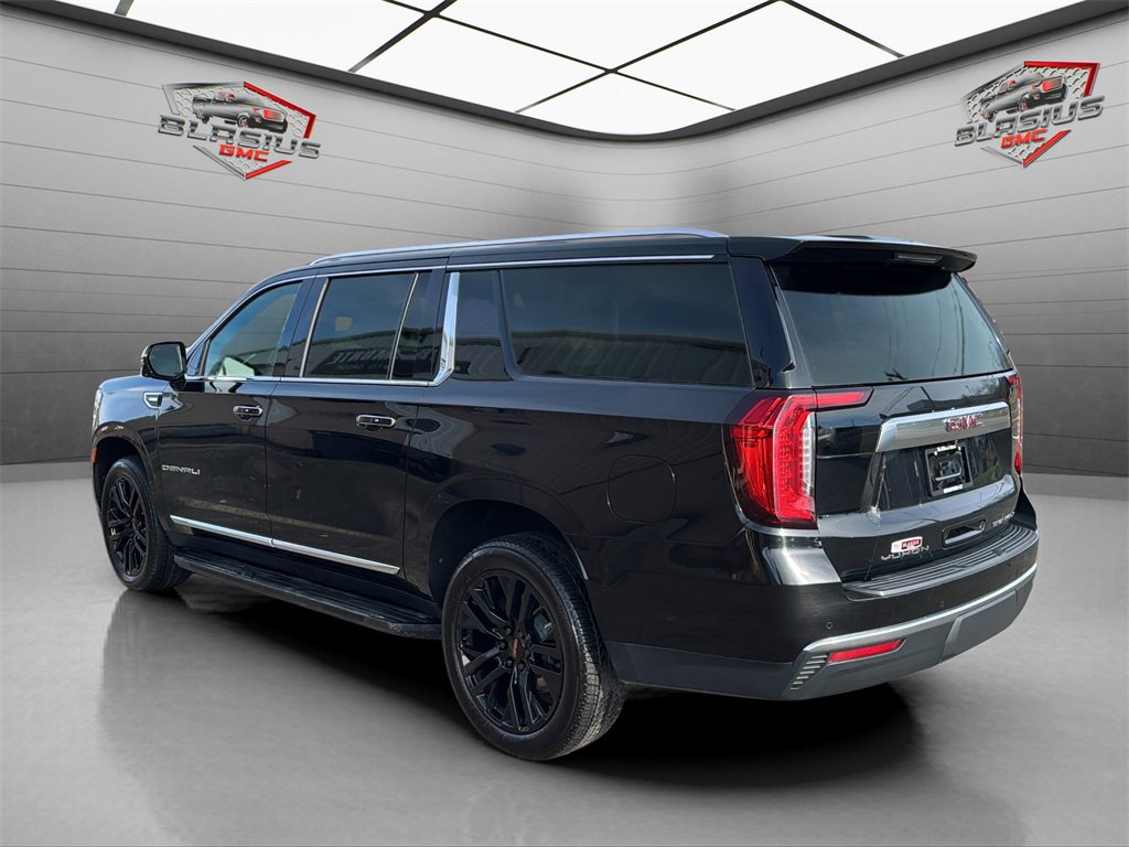 2023 Gmc Yukon XL Denali photo 2