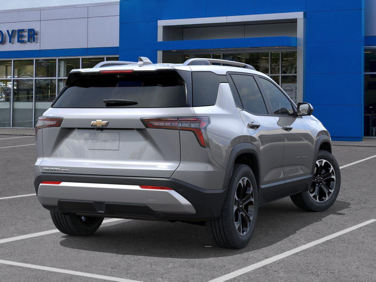 2025 Chevrolet Equinox LT photo 2