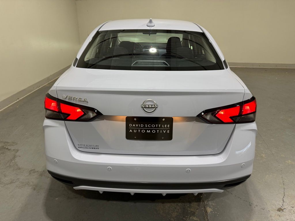 2025 Nissan Versa SV photo 6