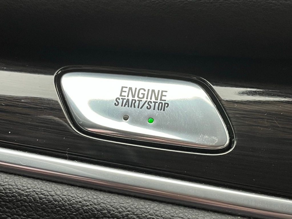 2019 Buick Enclave Essence photo 3