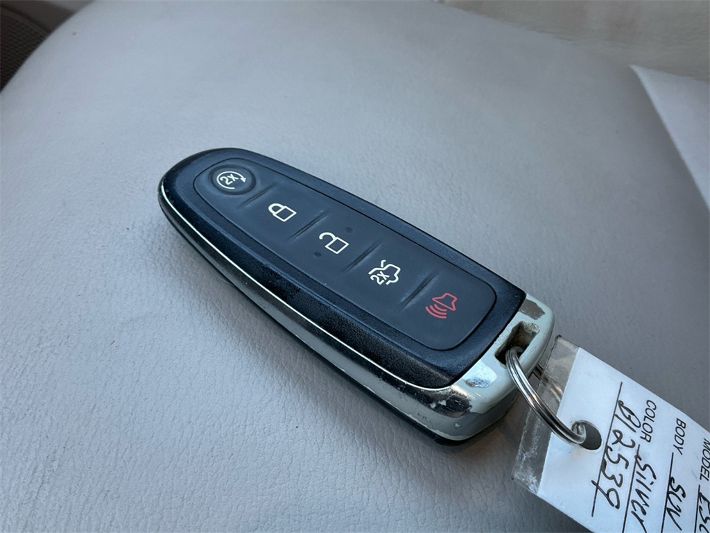 2017 Ford Escape Titanium photo 38