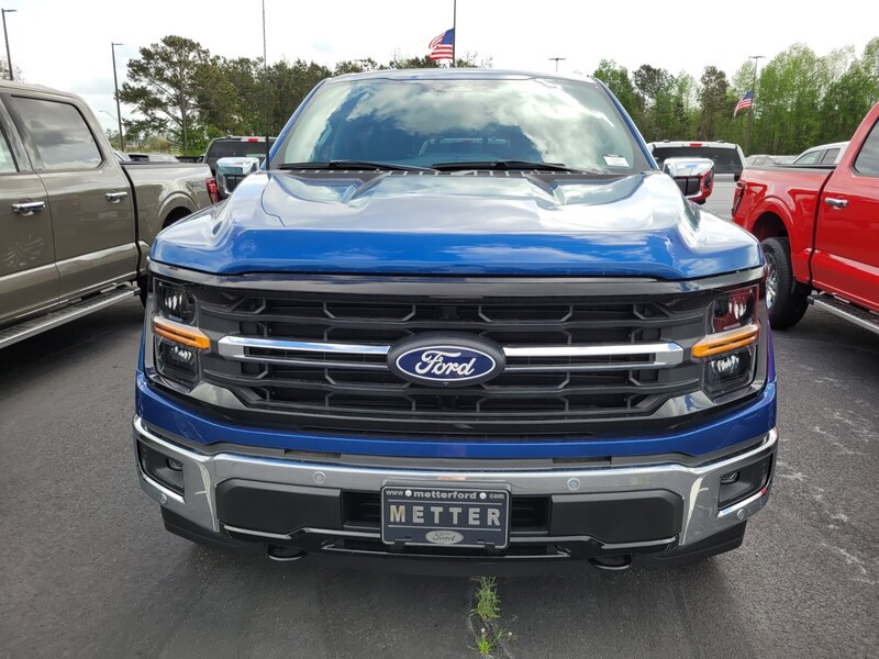 2025 Ford F-150 XLT photo 2
