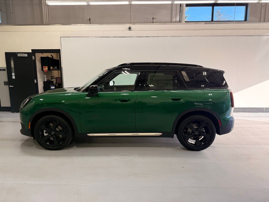 Used 2025 MINI Countryman SE with VIN WMZ53GA00S7U19416 for sale in Golden Valley, MN
