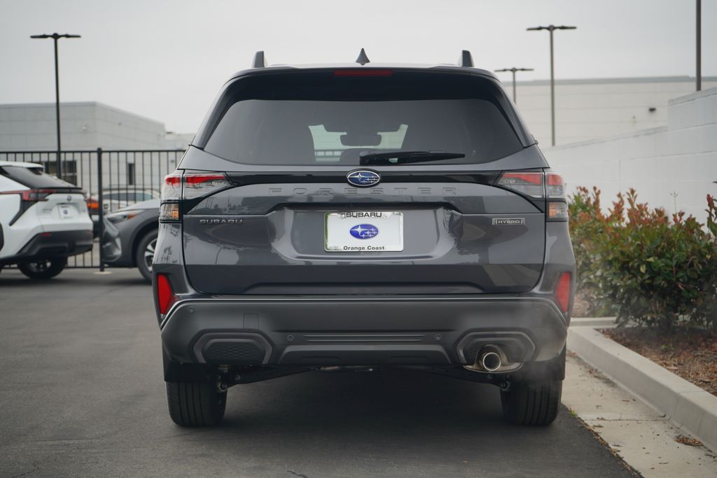 2025 Subaru Forester Limited photo 2