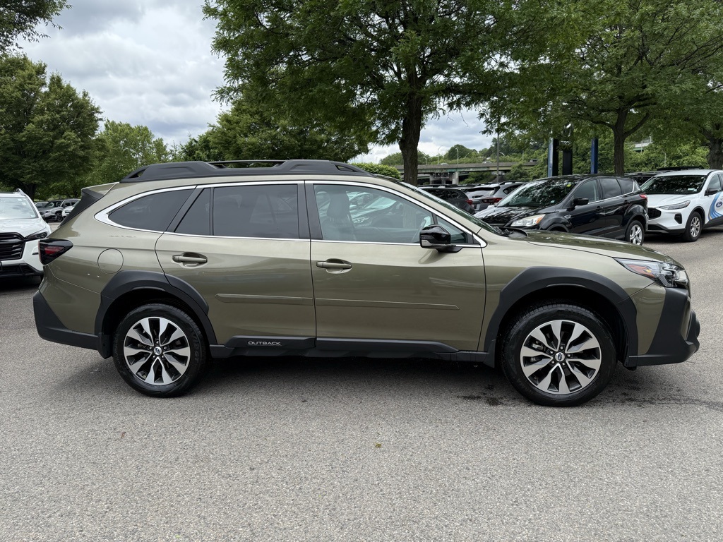 2023 Subaru Outback Limited photo 4