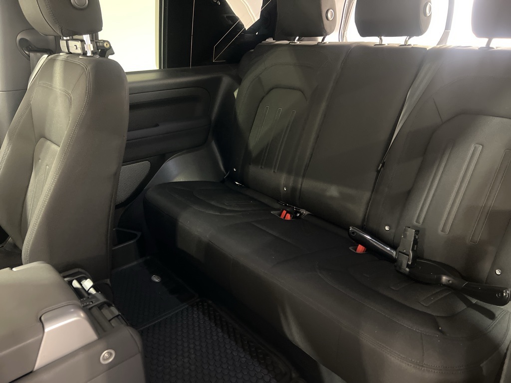 2021 Land Rover Defender 90 Standard photo 15