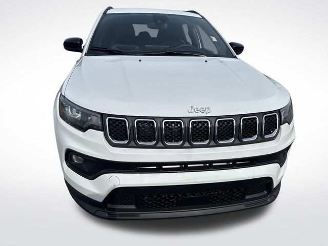 2024 Jeep Compass Latitude photo 8