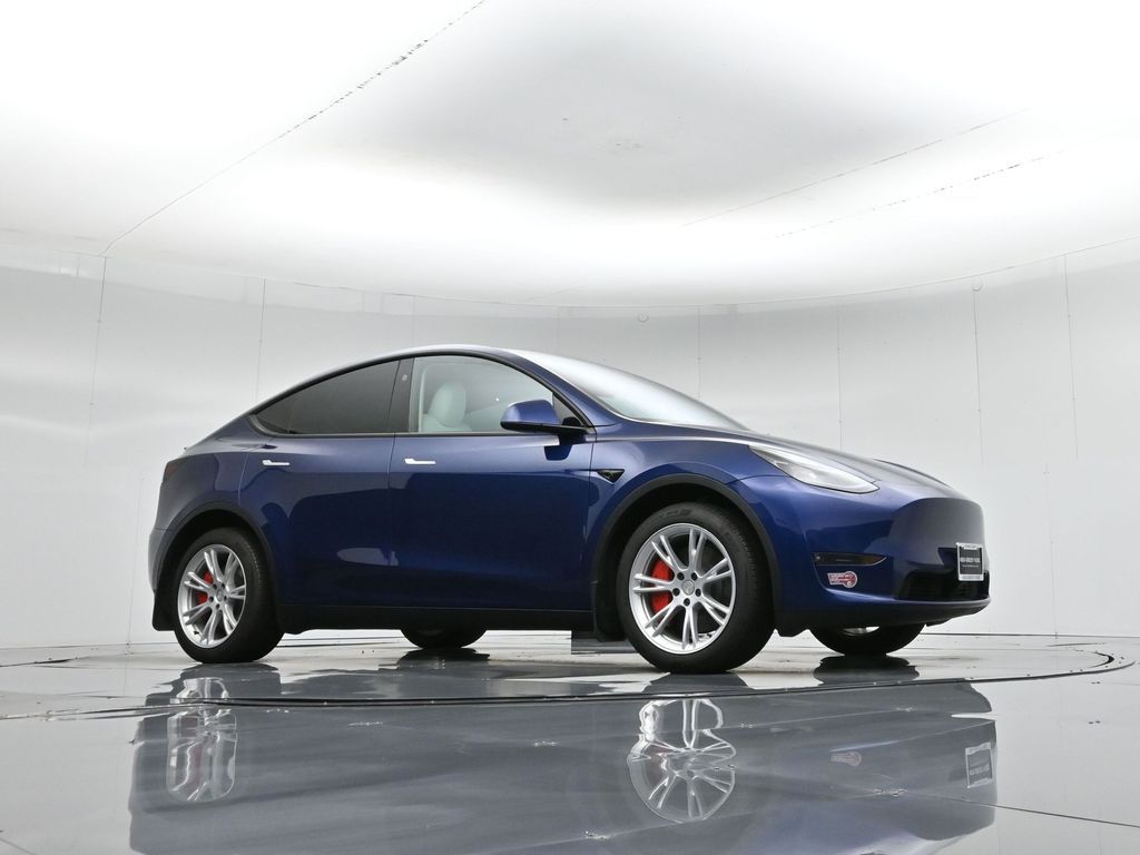Used 2024 Tesla Model Y Long Range with VIN 7SAYGDEE2RF086603 for sale in Northfield, Minnesota