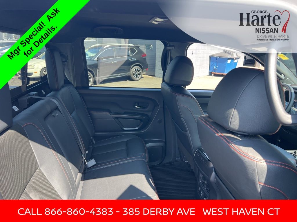 2024 Nissan Titan PRO-4X photo 26