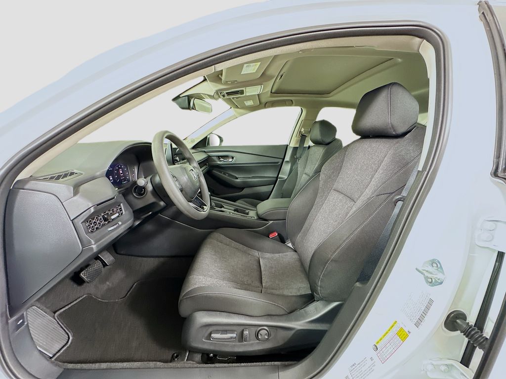 2025 Honda Accord 1.5T SE photo 15