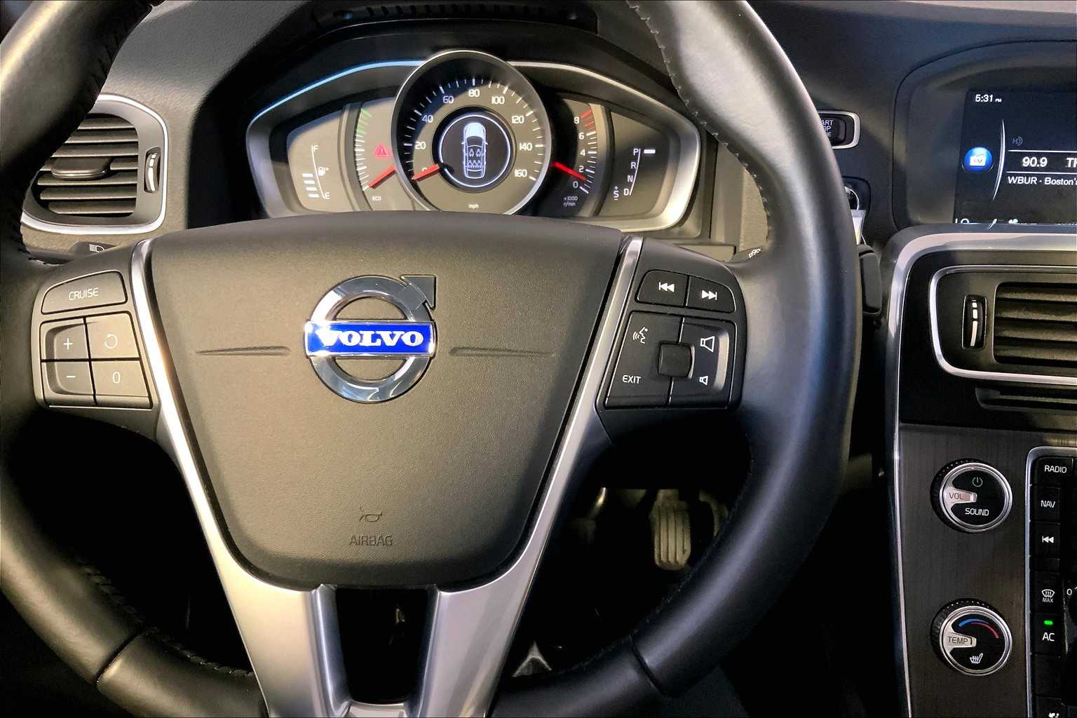 2015 Volvo S60 T5 Drive-E photo 23