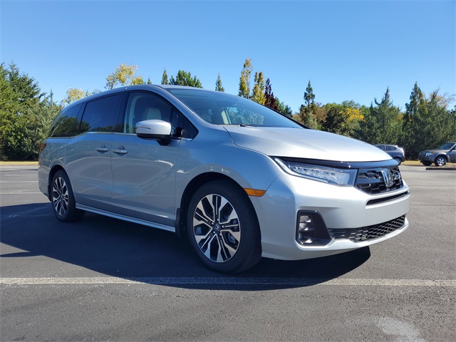 2025 Honda Odyssey Elite photo 3