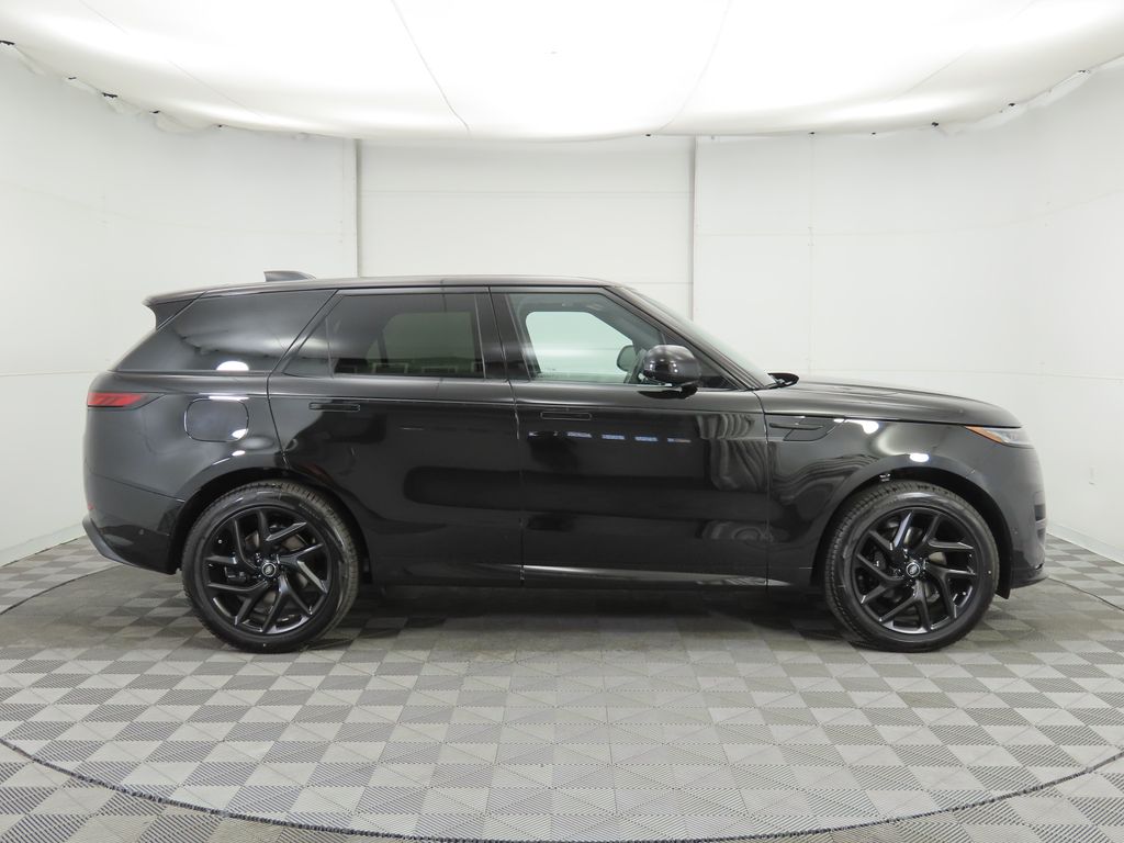 2025 Land Rover Range Rover Sport SE photo 2
