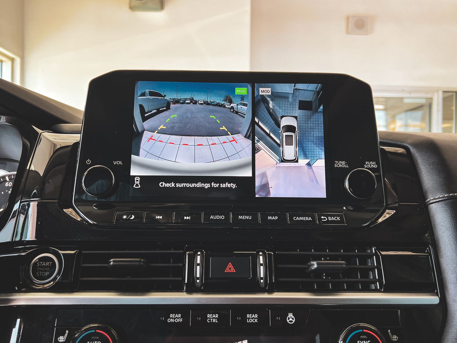 2022 Nissan Pathfinder SL photo 16