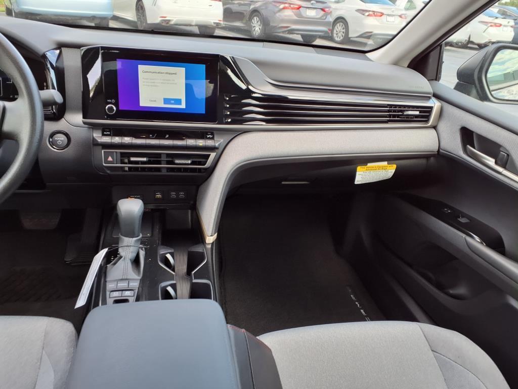 2025 Toyota Camry LE photo 13