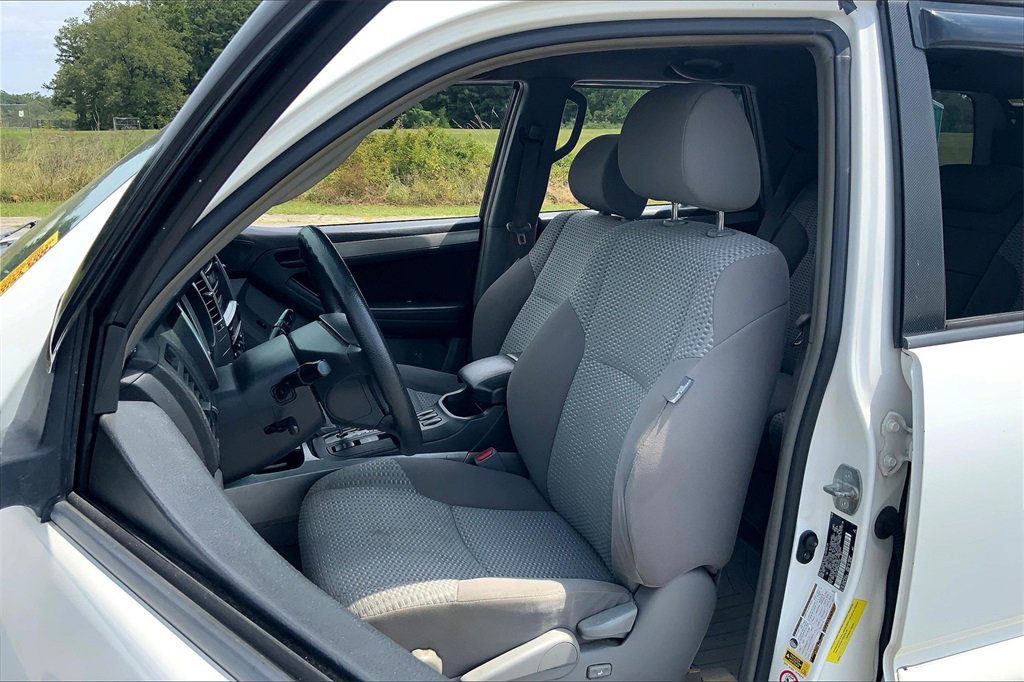 2009 Toyota 4Runner Sport photo 23