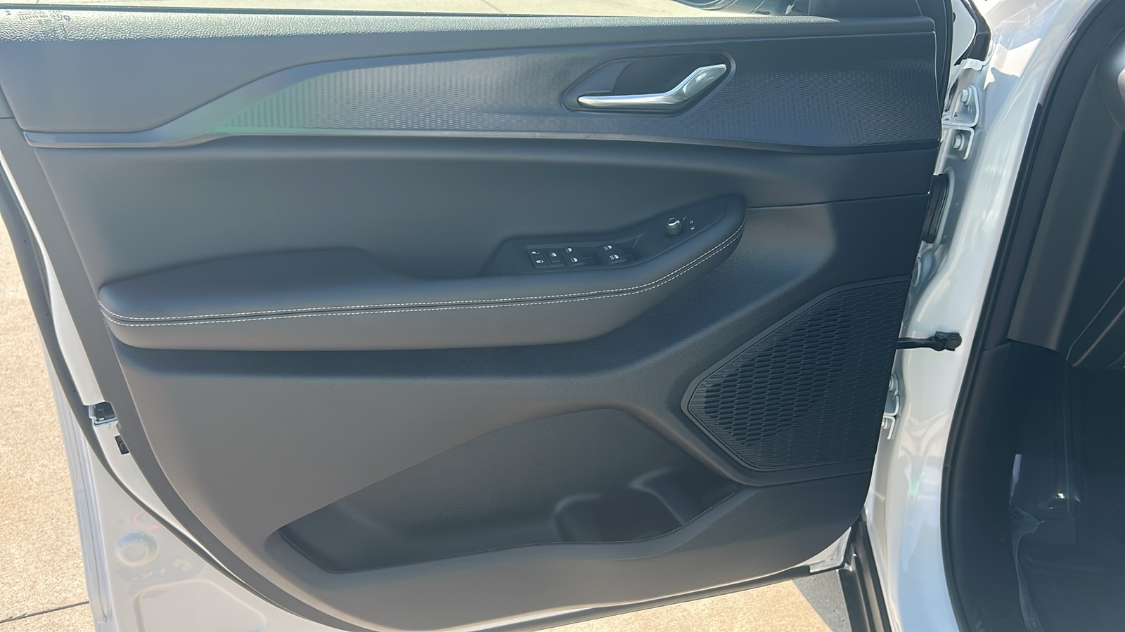 2025 Jeep Grand Cherokee Altitude X photo 13