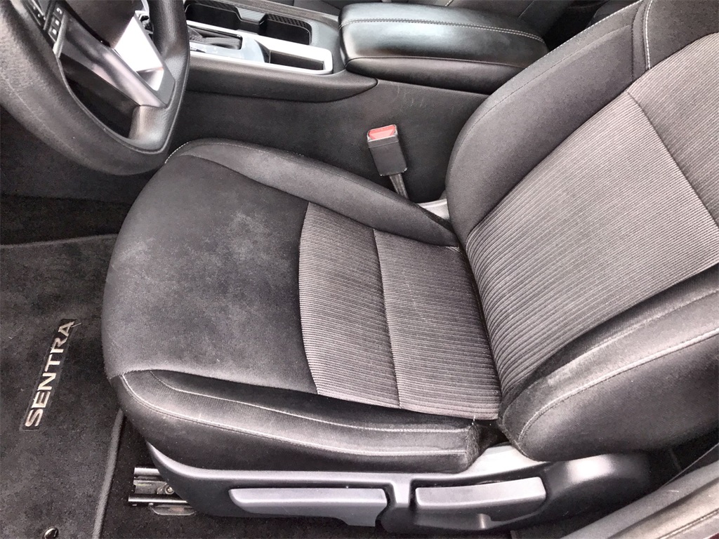 2024 Nissan Sentra S photo 12