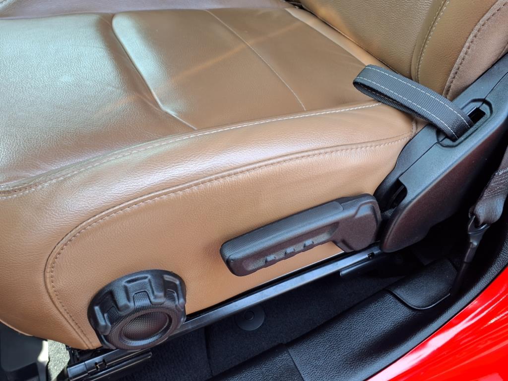 2022 Jeep Wrangler Unlimited Sahara 4xe photo 15