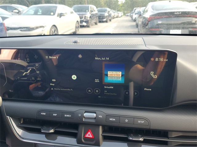 2025 Kia K4 GT-Line photo 14