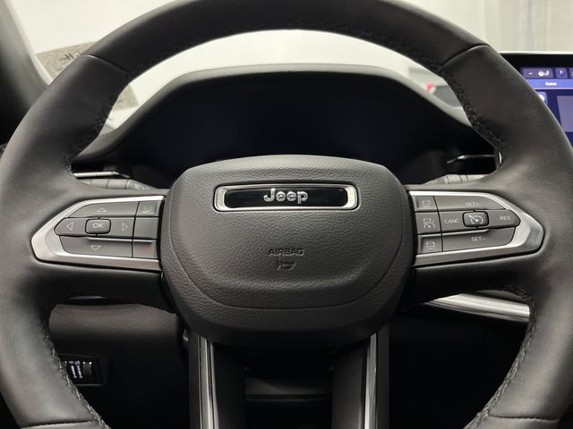 2024 Jeep Compass Limited photo 13