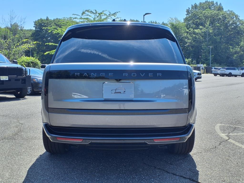 2025 Land Rover Range Rover SE photo 22