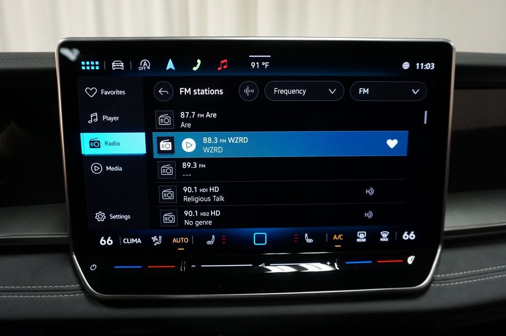 2025 Volkswagen Tiguan SE R-Line Black photo 13