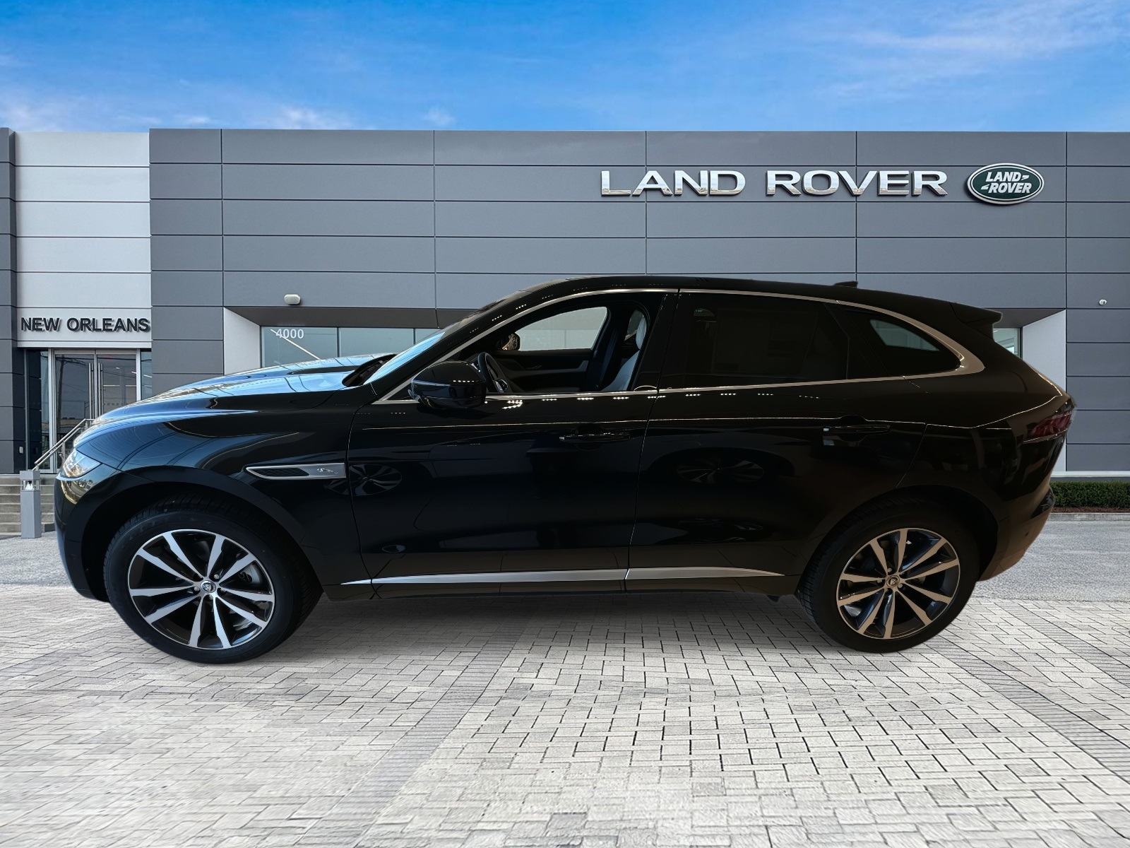 2025 Jaguar F-PACE P250 R-Dynamic S photo 2