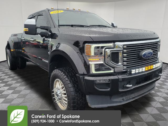2022 Ford F-450 Super Duty Platinum's photo