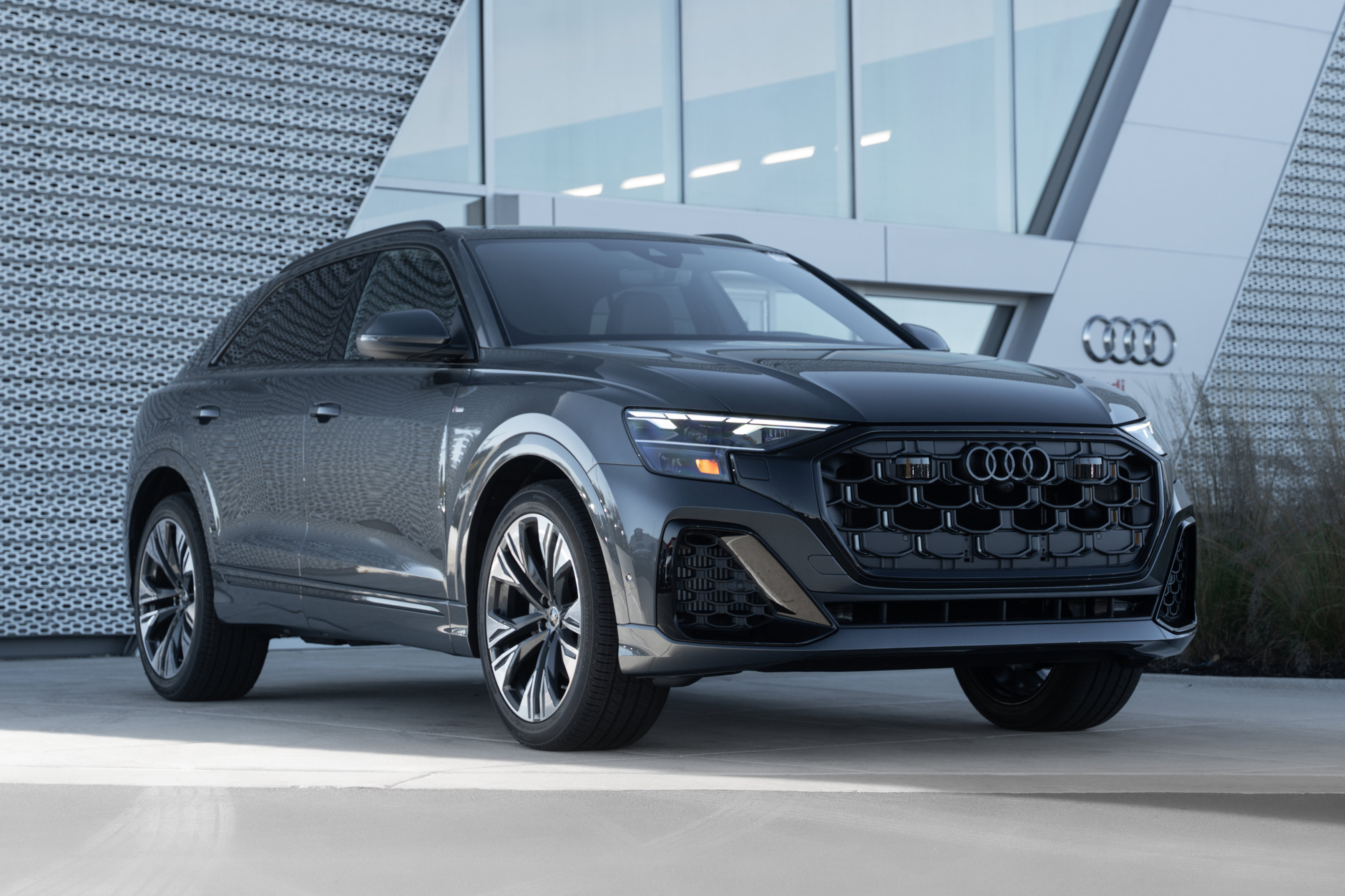 2026 Audi Q8 Premium Plus's photo
