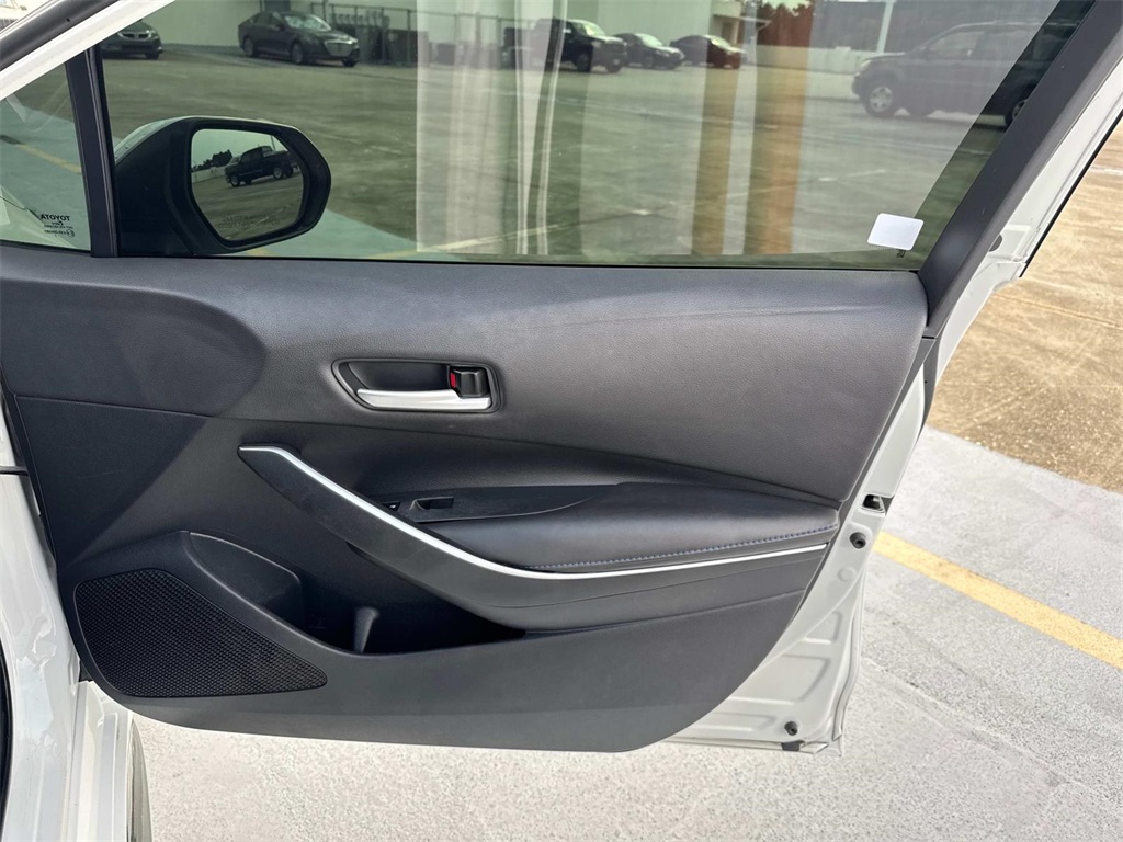 2022 Toyota Corolla SE photo 12