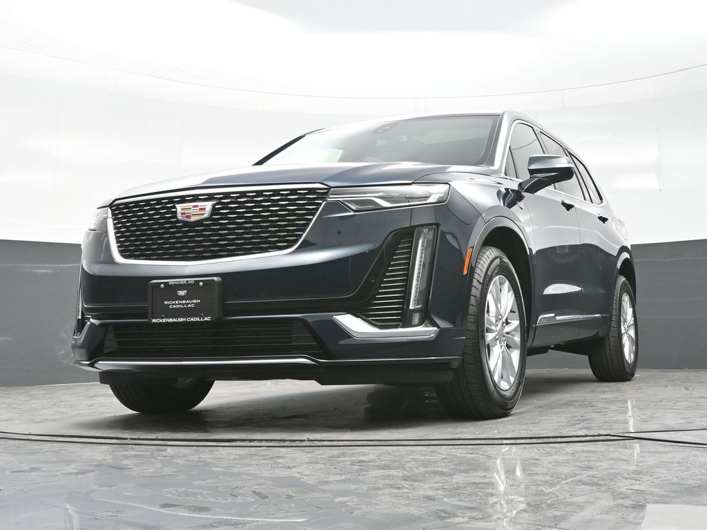 2025 Cadillac XT4 Luxury photo 19