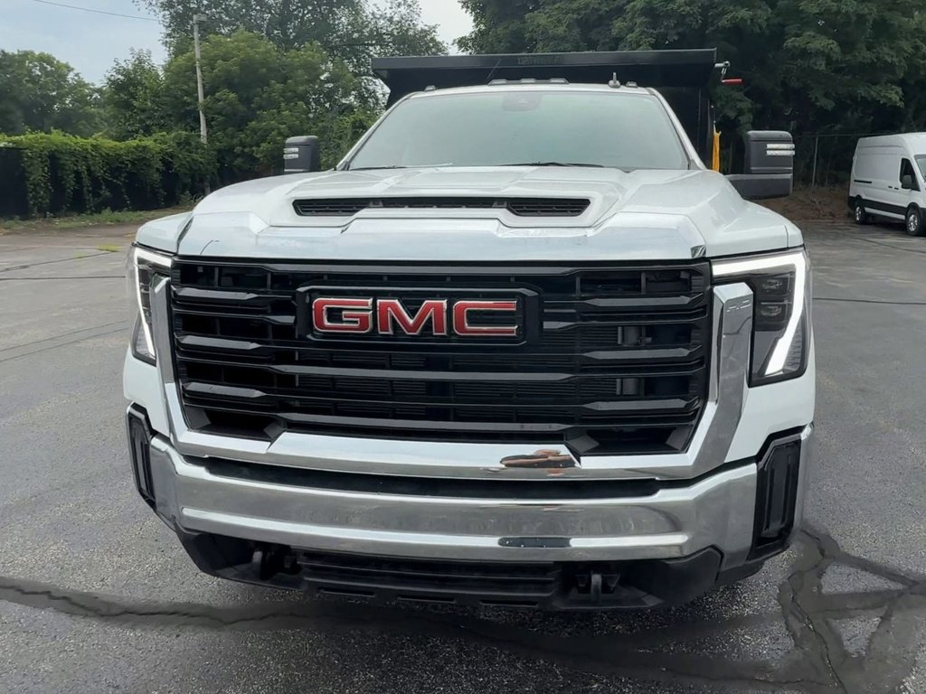 2025 Gmc Sierra 3500 HD photo 3