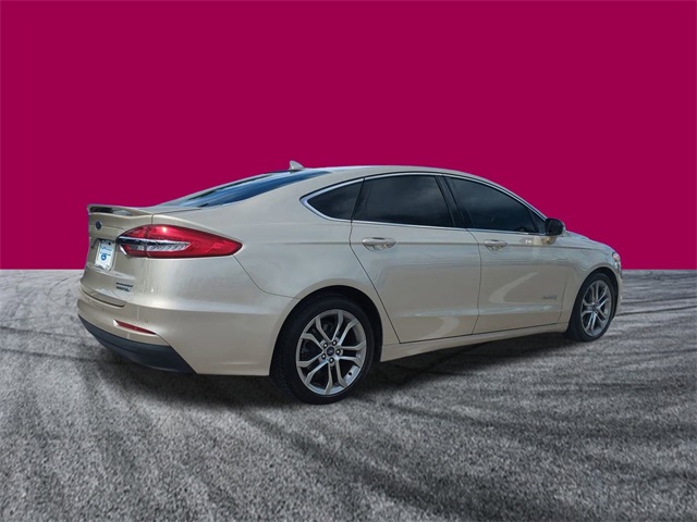2019 Ford Fusion Hybrid Titanium photo 4