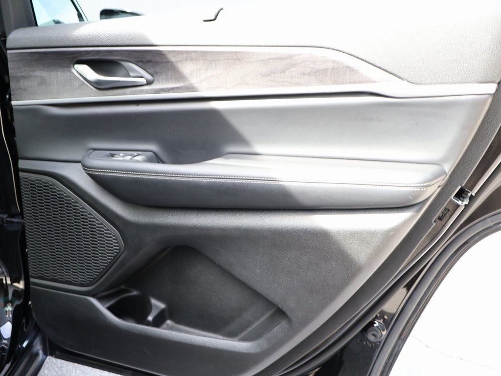 2024 Jeep Grand Cherokee Limited photo 11