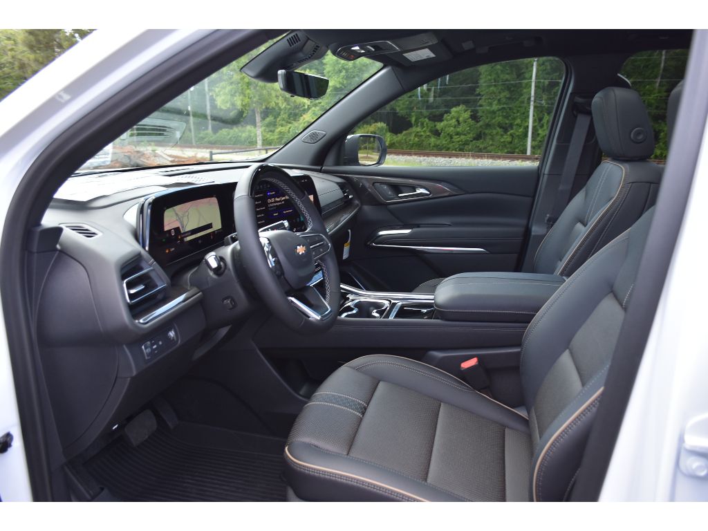 2025 Chevrolet Traverse High Country photo 10