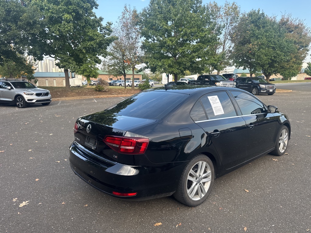 2017 Volkswagen Jetta 1.8T SEL photo 7