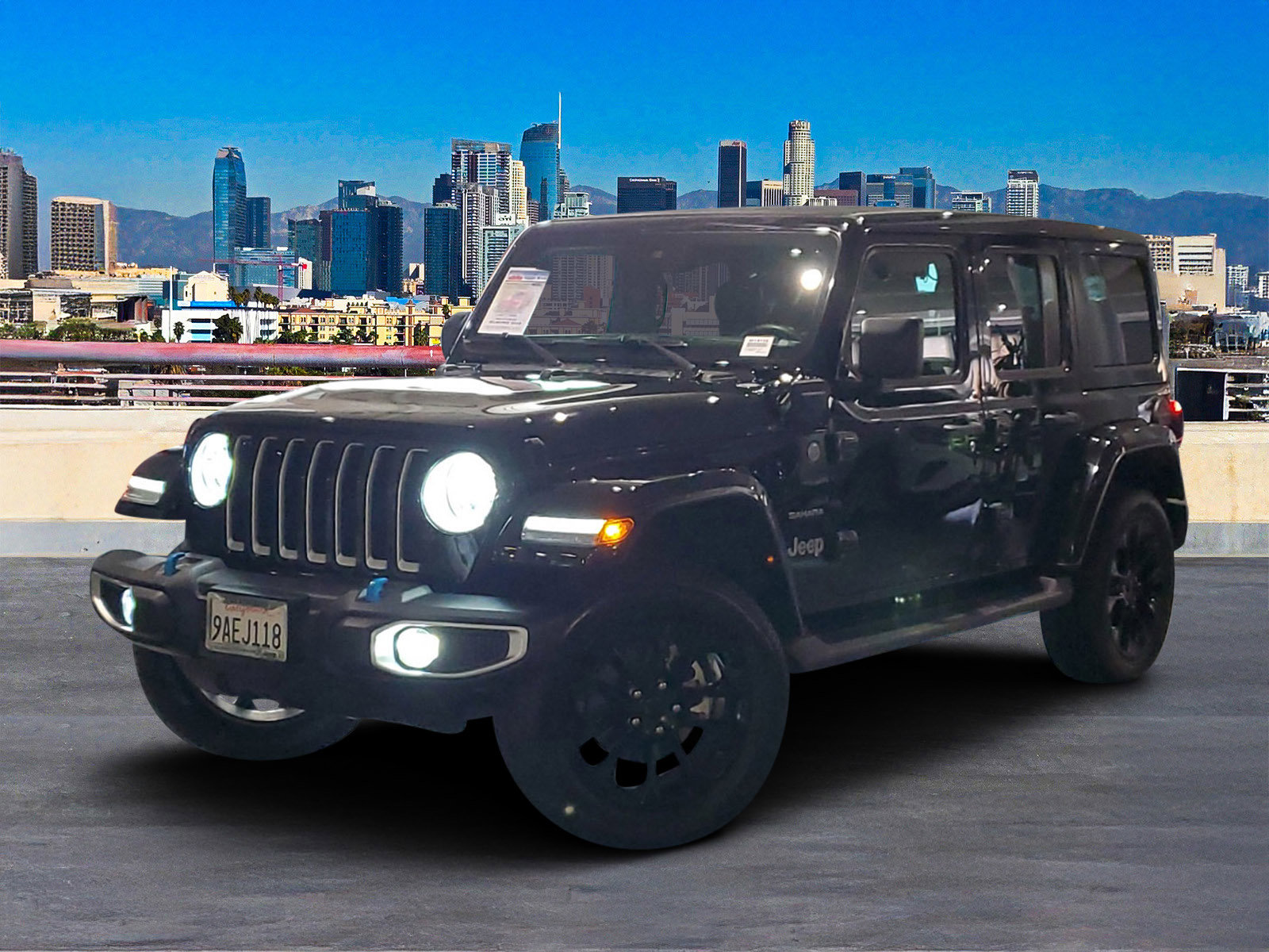 2022 Jeep Wrangler Unlimited Sahara 4xe photo 2